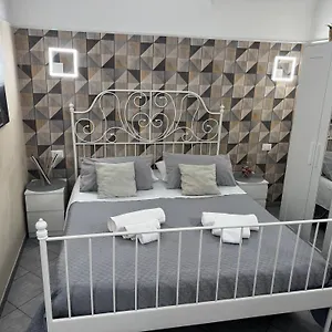charming-house.catania-hotels.net/